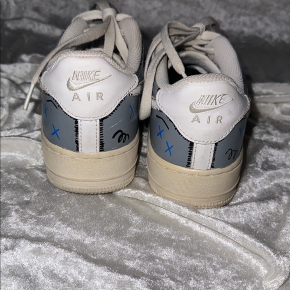 Nike Air Force 1’s - authentic and customized - Picture 11 of 13
